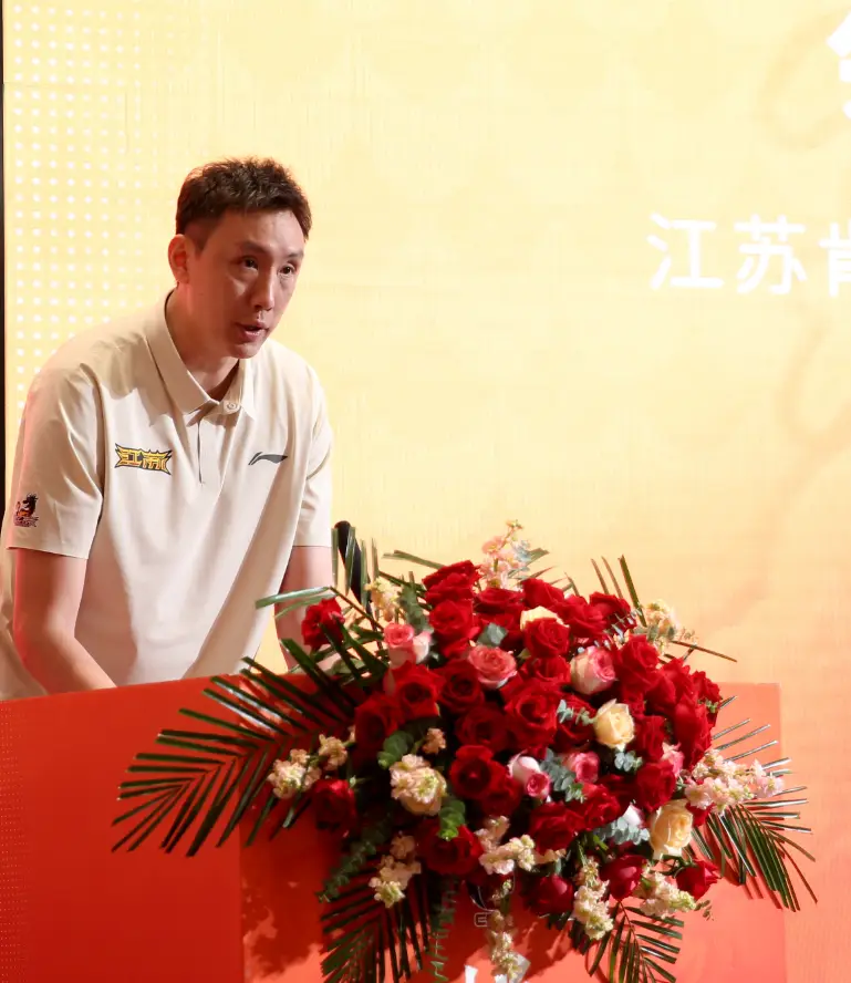 江苏篮球的历史_江苏男篮历史最好成绩_cba江苏历史球员