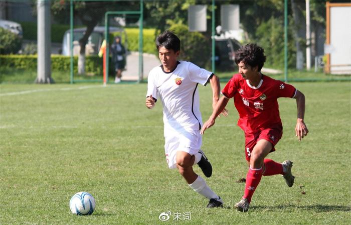 广州校园足球赛区规则是什么_广州小学足球比赛_广州市校园足球
