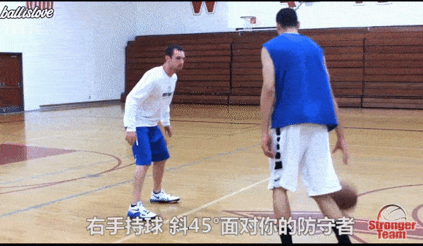 篮球技巧过人24招教学视频_篮球过人技巧简单易学_篮球技巧君为什么过不了人