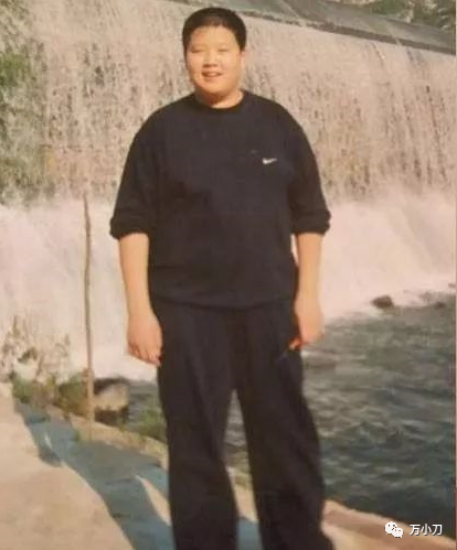 女明星健身房搞笑_搞笑健身房视频_国内搞笑健身