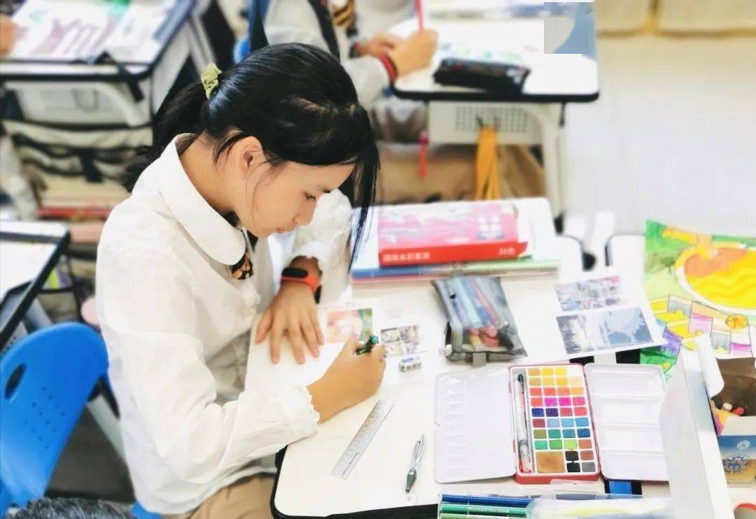 击剑人物简笔画_击剑人物绘画技巧分析视频_击剑人物怎么画