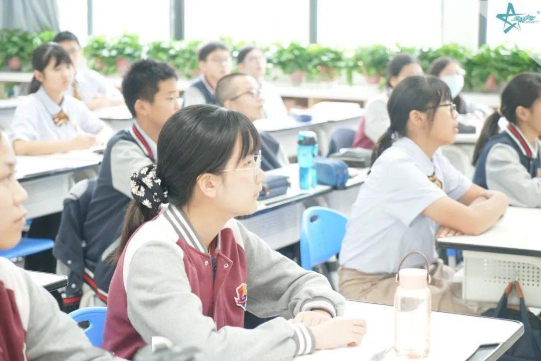 击剑人物怎么画_击剑人物简笔画_击剑人物绘画技巧分析视频