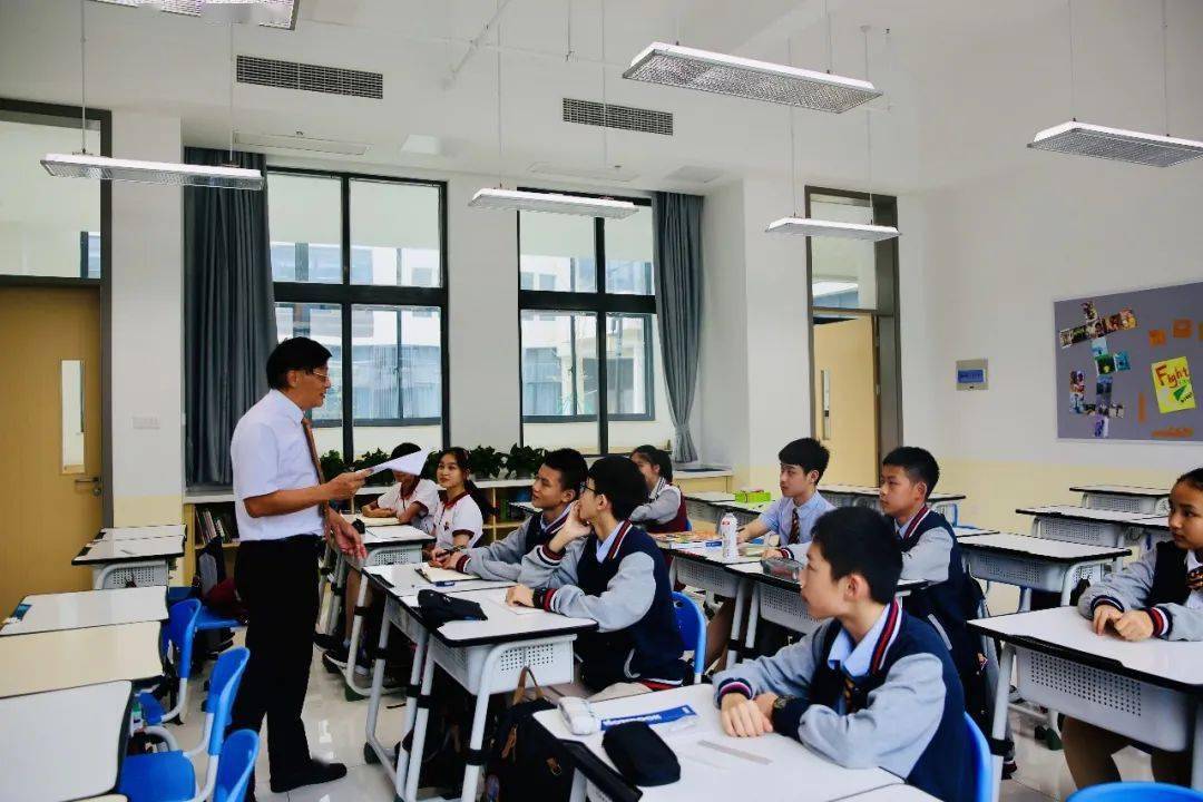 击剑人物怎么画_击剑人物绘画技巧分析视频_击剑人物简笔画
